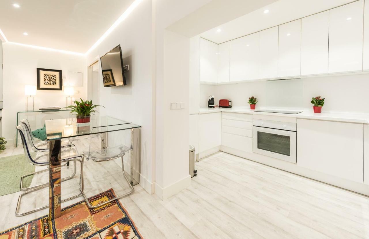 Art & Design Gran Via Apartment Madrid Ngoại thất bức ảnh